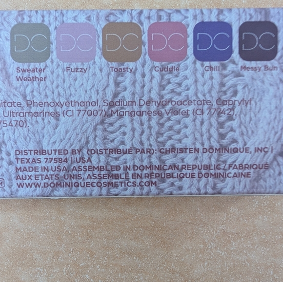 Dominique Cosmetics Knit Design Eye Palette - Picture 2 of 4